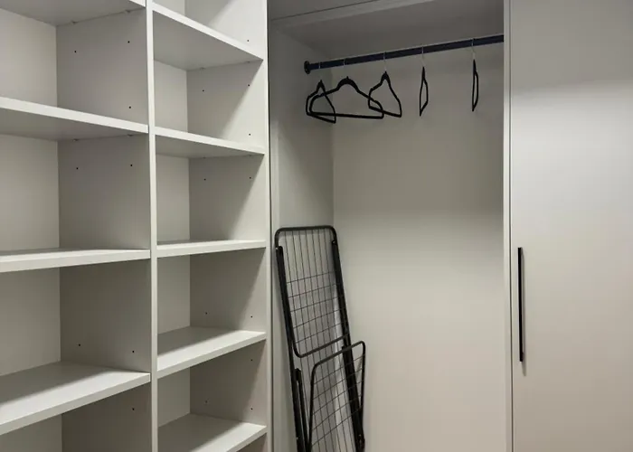 La Contrasta * קולובז'ג